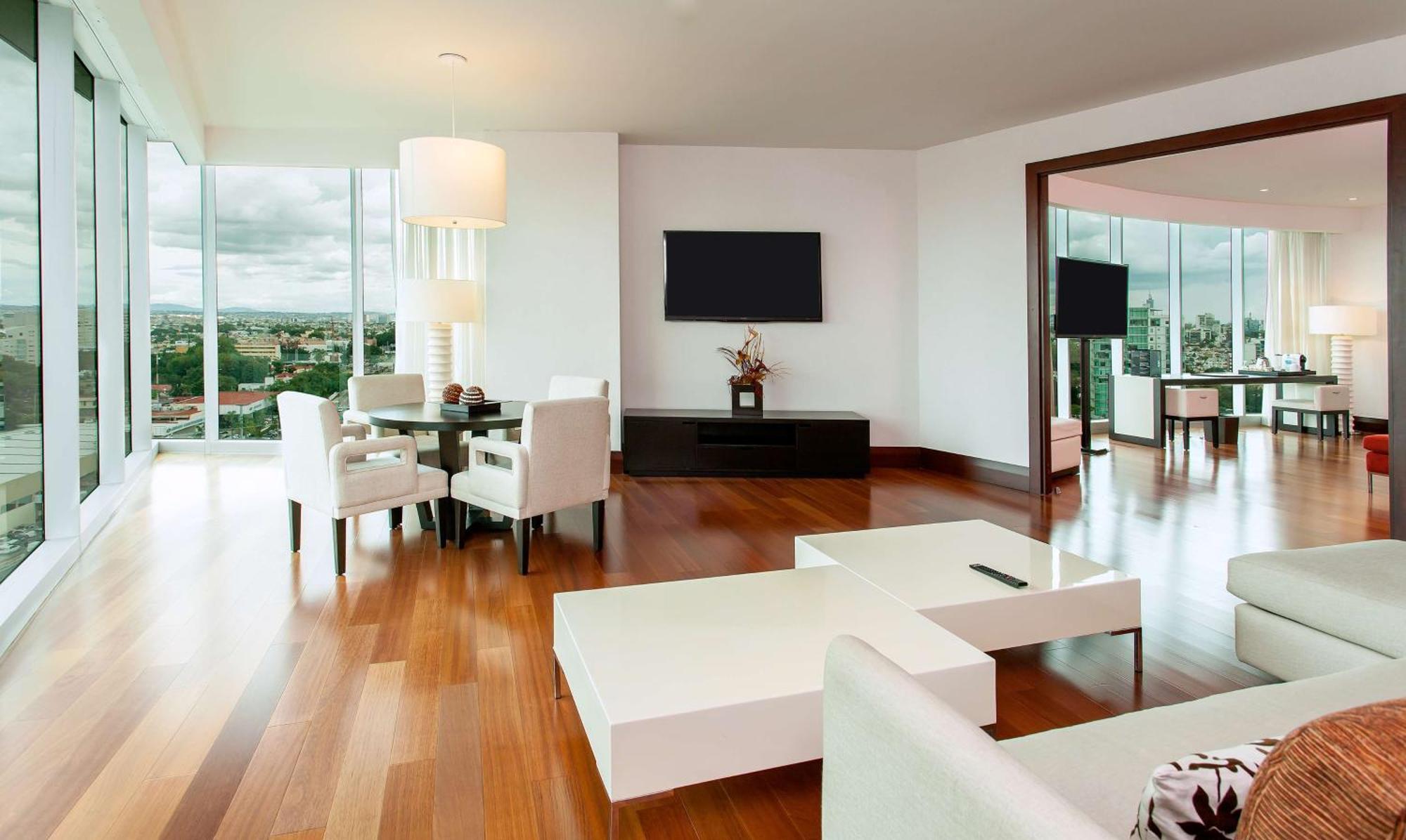 Nh Collection Guadalajara Providencia Hotel Bagian luar foto