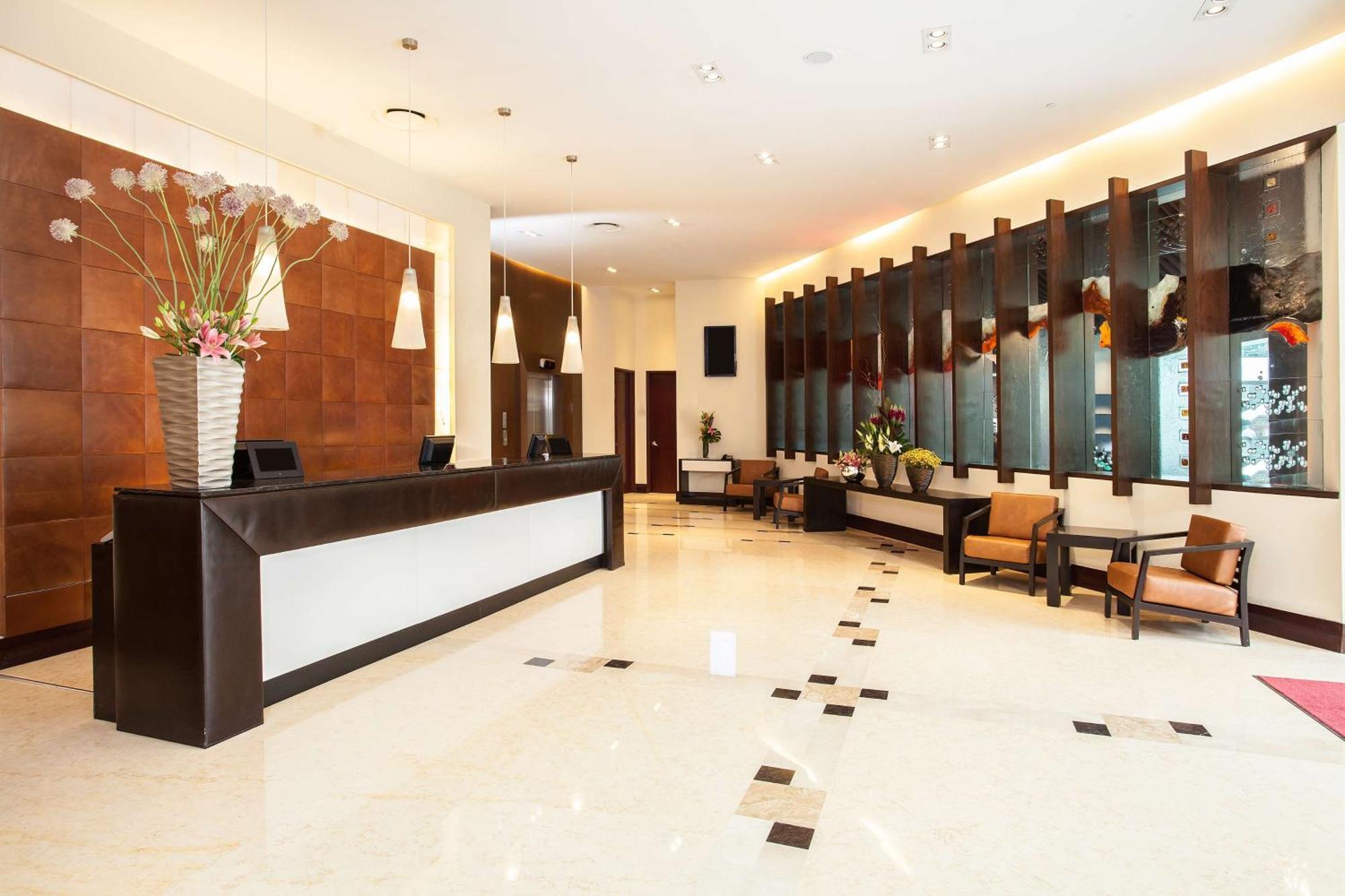 Nh Collection Guadalajara Providencia Hotel Bagian luar foto