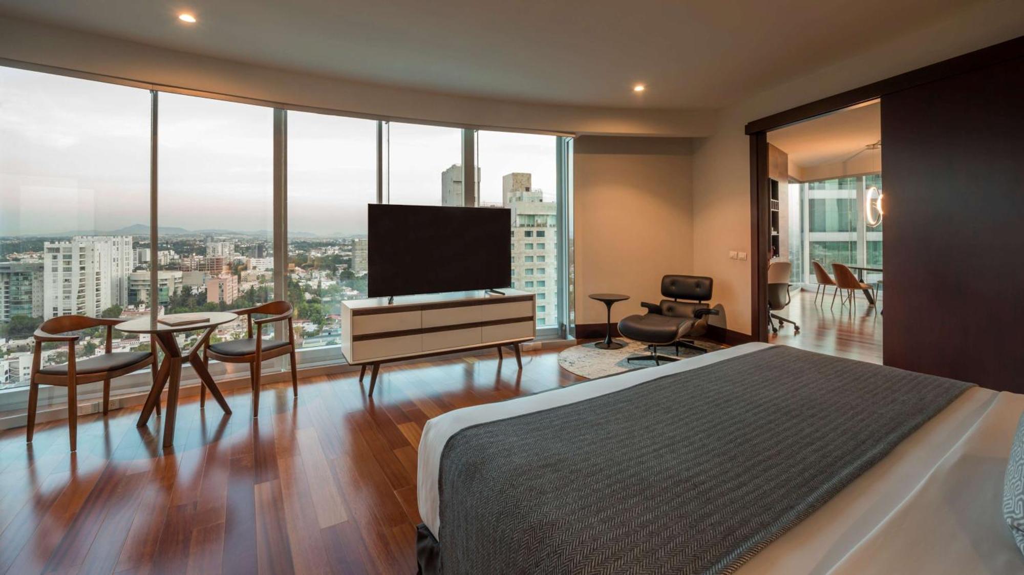 Nh Collection Guadalajara Providencia Hotel Bagian luar foto